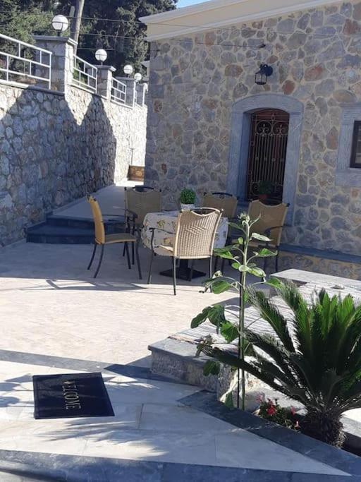 Panos Renos Studio, A Cozy Home By The Beach! Myrties Bagian luar foto